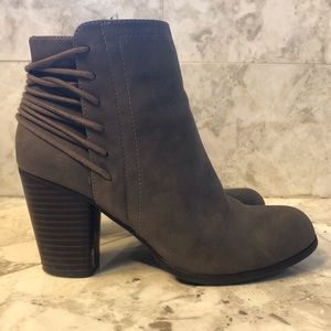 Brown ankle booties worn a couple times- size 7 Steve Madden